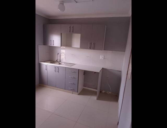 1 BEDROOM PROPERTY TO RENT IN OVERPORT